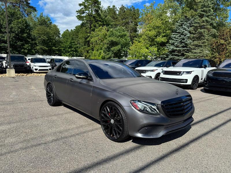 66846896 :رقم المزاد ، WDDZF4JB3HA210133 vin ، 2017 Mercedes-benz E مزاد بيع