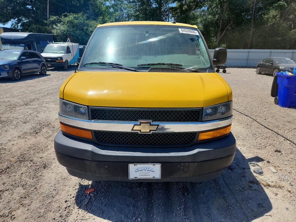 64538806 :رقم المزاد ، 1GCWGAFP0K1337829 vin ، 2019 Chevrolet Express G2500 مزاد بيع