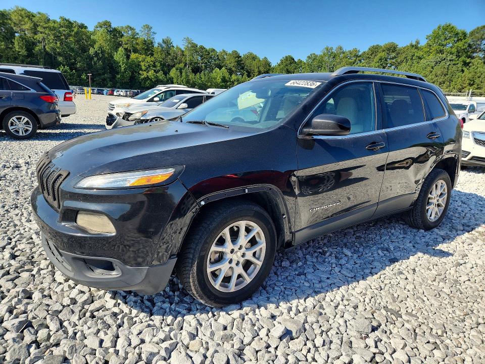66422836 :رقم المزاد ، 1C4PJLCB2GW135269 vin ، 2016 Jeep Cherokee مزاد بيع