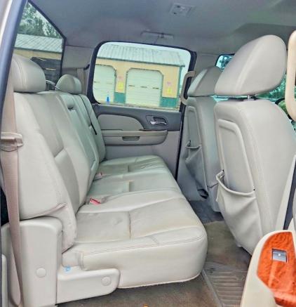 63590246 :رقم المزاد ، 2GTEK133581209441 vin ، 2008 Gmc Sierra مزاد بيع