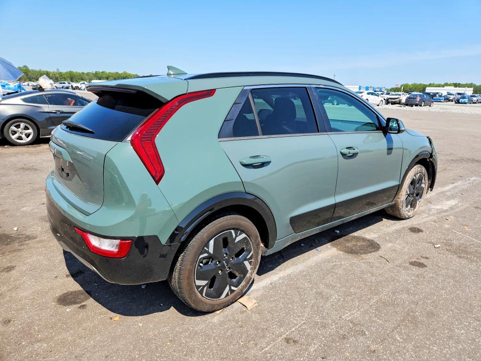 Продажа на аукционе авто 2024 Kia Niro, vin: KNDCR3L18R5126213, номер лота: 64707356