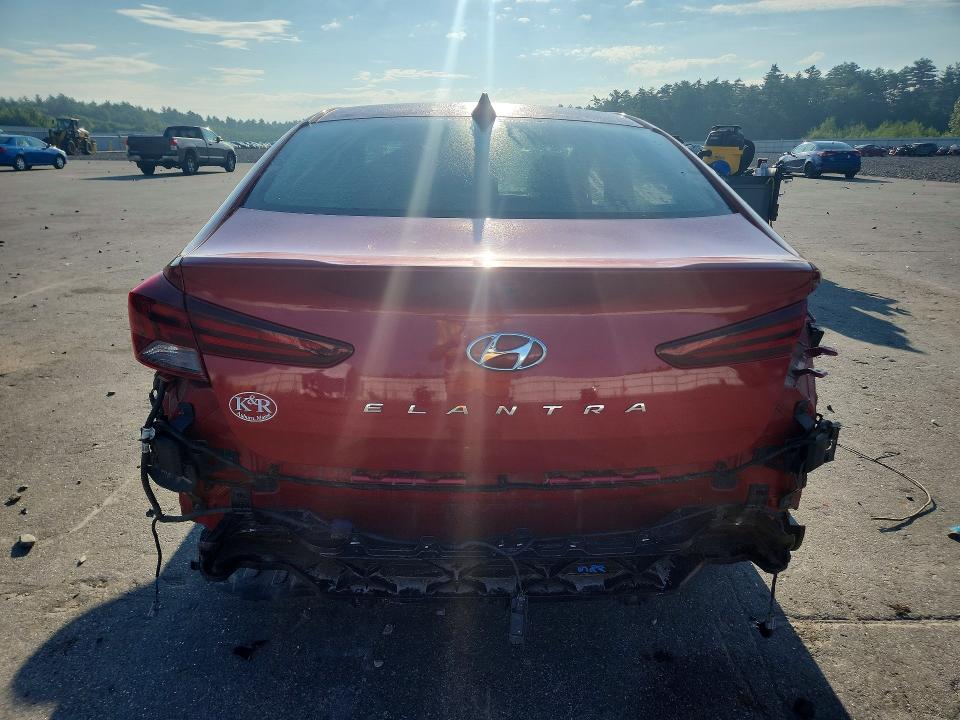 63916086 :رقم المزاد ، 5NPD84LF1KH490309 vin ، 2019 Hyundai Elantra مزاد بيع