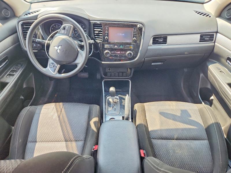 63922016 :رقم المزاد ، JA4AZ3A31JZ059294 vin ، 2018 Mitsubishi Outlander مزاد بيع