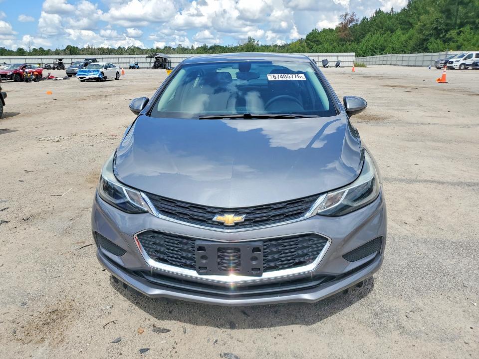 67405776 :رقم المزاد ، 1G1BE5SM7J7134870 vin ، 2018 Chevrolet Cruze مزاد بيع