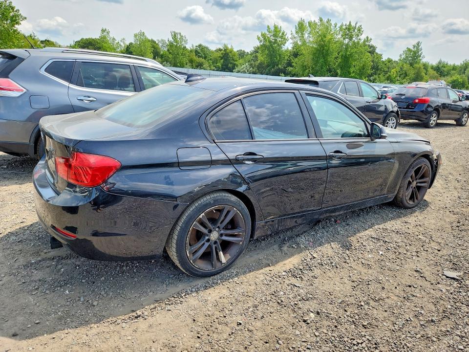 64190446 :رقم المزاد ، WBA3B9C5XDF585043 vin ، 2013 Bmw 335 مزاد بيع