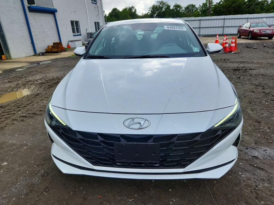 Продажа на аукционе авто 2022 Hyundai Elantra, vin: 5NPLM4AG9NH076976, номер лота: 64084306