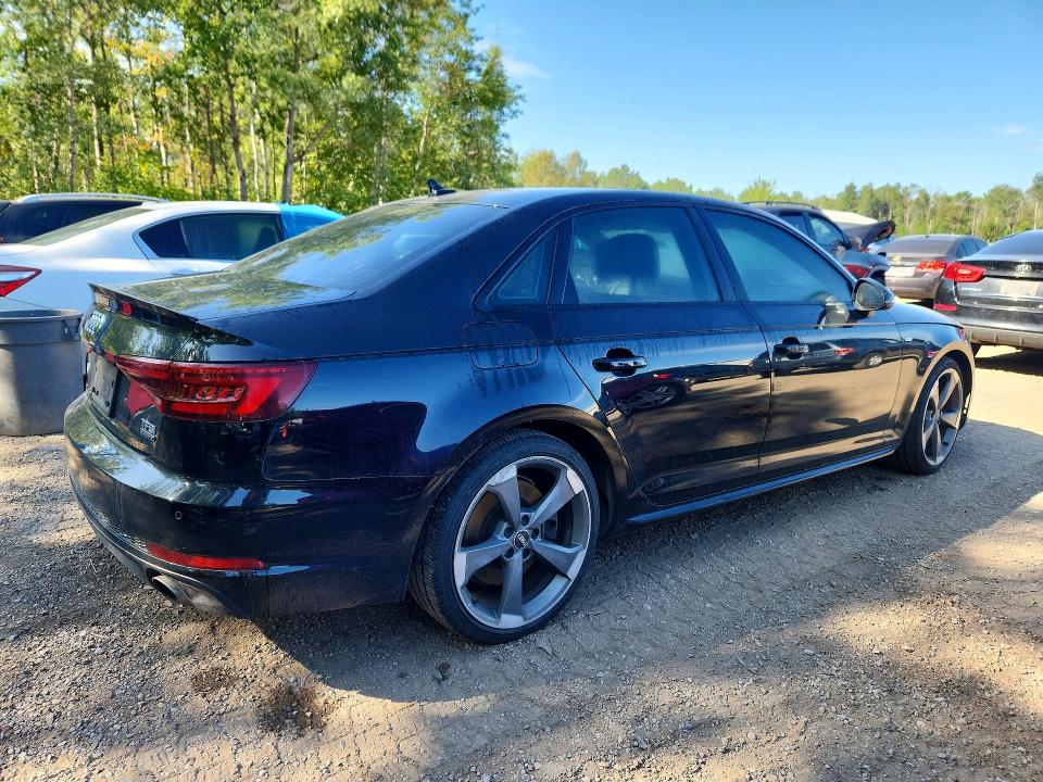 Продажа на аукционе авто 2018 Audi A4, vin: WAUFNAF47JA092714, номер лота: 66044316