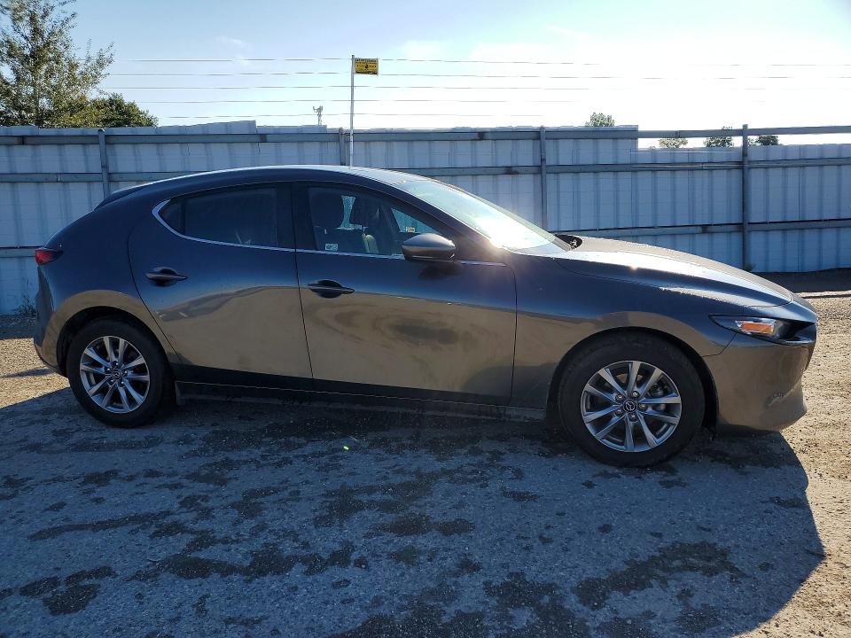 66019816 :رقم المزاد ، JM1BPAK76N1519950 vin ، 2022 Mazda 3 مزاد بيع