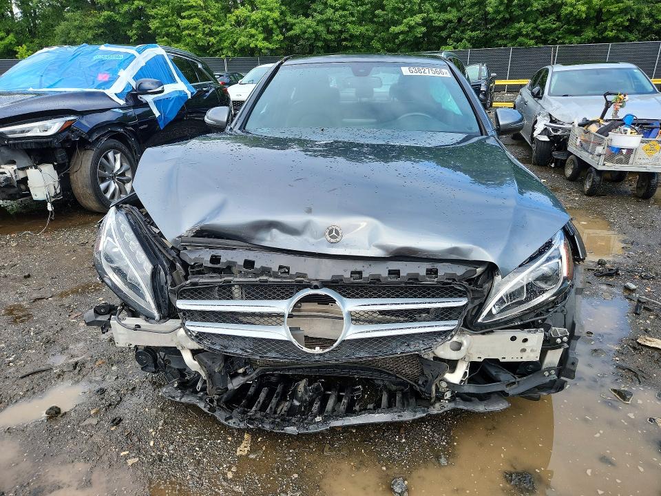 63827566 :رقم المزاد ، 55SWF4KB6JU234675 vin ، 2018 Mercedes-benz C مزاد بيع