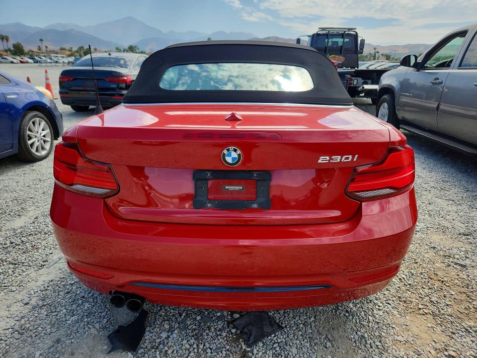 64235476 :رقم المزاد ، WBA2M7C50JVA97413 vin ، 2018 Bmw 230i مزاد بيع