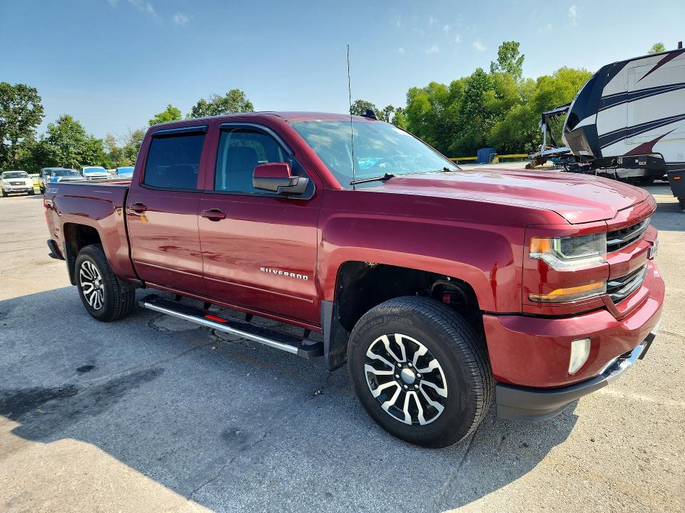 Продаж на аукціоні авто 2017 Chevrolet Silverado, vin: 3GCUKREC6HG293655, номер лоту: 63681896