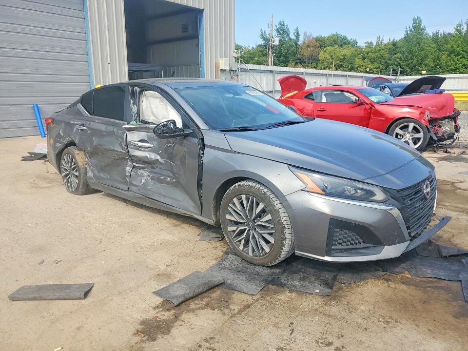 Auction sale of the 2024 Nissan Altima, vin: 1N4BL4DV9RN424201, lot number: 66782266