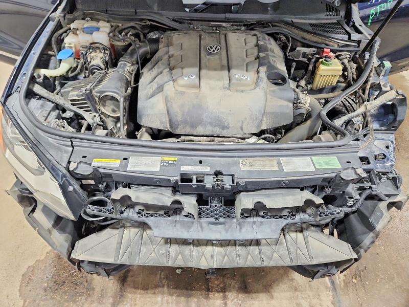 2013 Volkswagen Touareg მანქანა იყიდება აუქციონზე, vin: WVGEP9BP4DD012873, აუქციონის ნომერი: 66301526