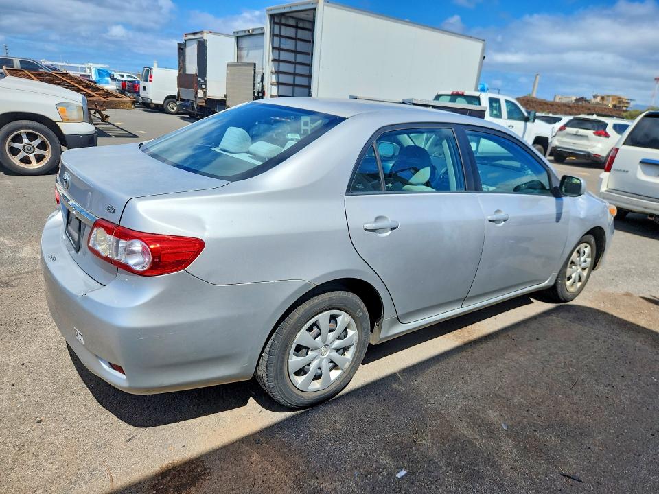 66262336 :رقم المزاد ، 2T1BU4EE9BC731575 vin ، 2011 Toyota Corolla مزاد بيع