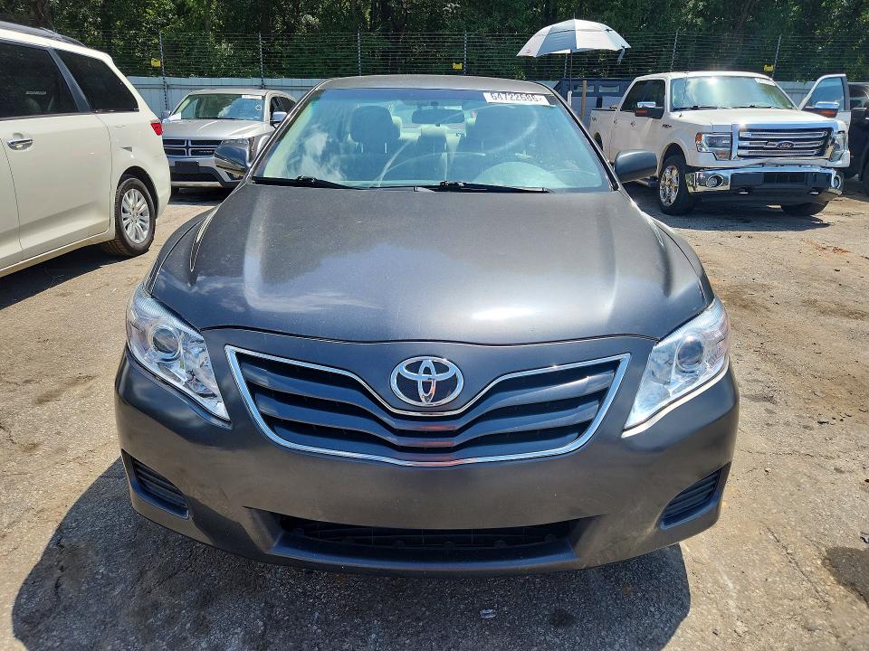 2011 Toyota Camry მანქანა იყიდება აუქციონზე, vin: 4T1BF3EK9BU699686, აუქციონის ნომერი: 64722686