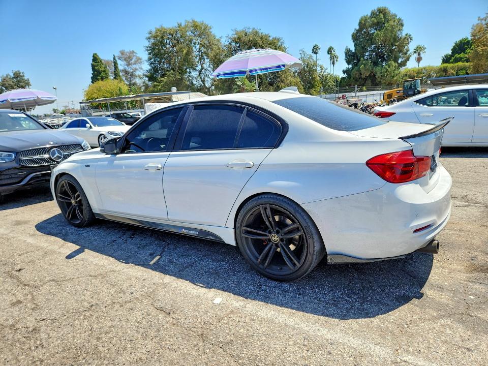 66829236 :رقم المزاد ، WBA8E1G56GNT35253 vin ، 2016 Bmw 320 مزاد بيع