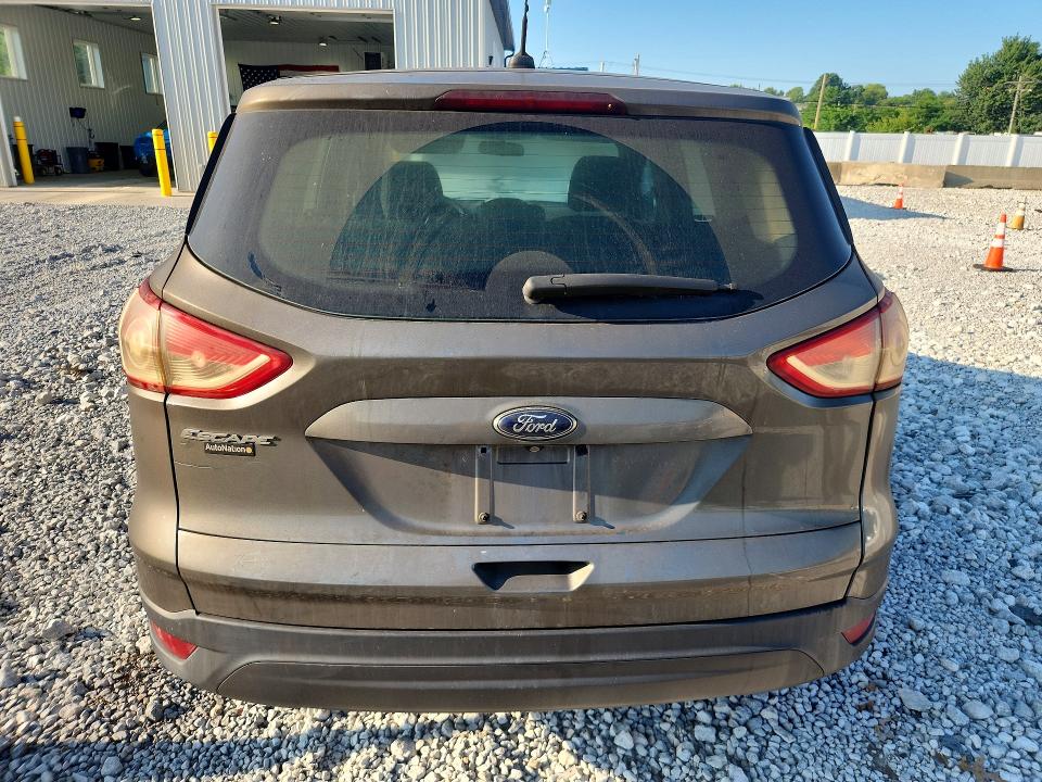 2014 Ford Escape მანქანა იყიდება აუქციონზე, vin: 1FMCU0F79EUB13818, აუქციონის ნომერი: 63138566