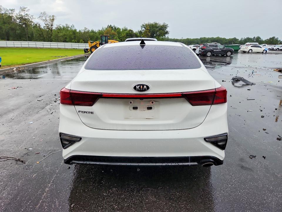 64782856 :رقم المزاد ، 3KPF24AD9ME262738 vin ، 2021 Kia Forte مزاد بيع