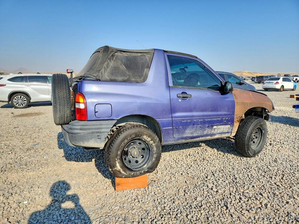 63384666 :رقم المزاد ، 2CNBJ18C3X6906067 vin ، 1999 Chevrolet Tracker مزاد بيع