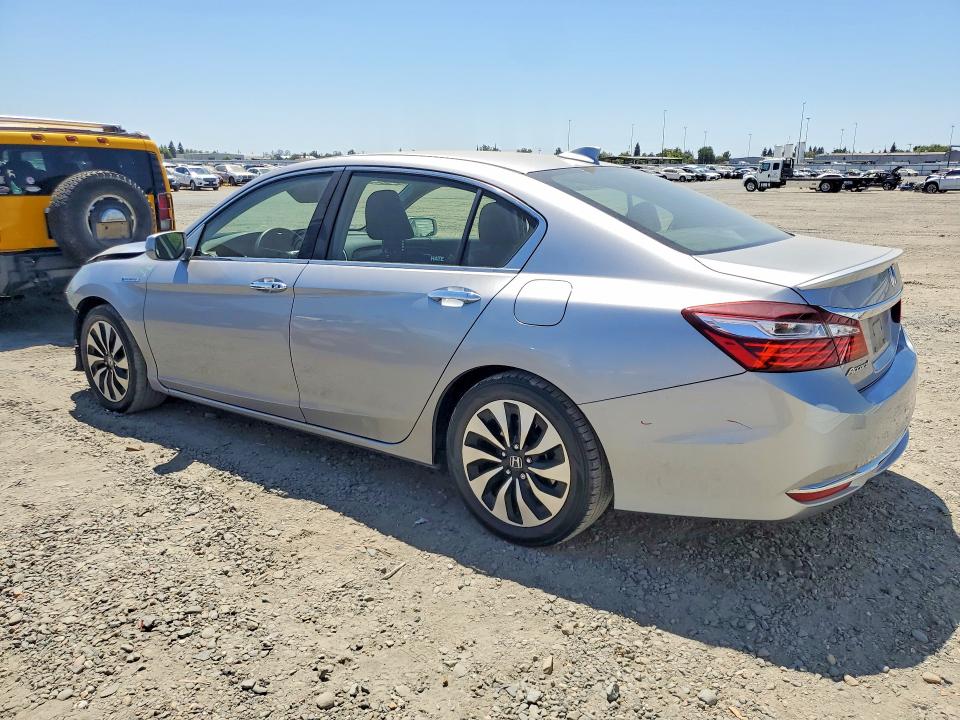 64323676 :رقم المزاد ، JHMCR6F35HC014119 vin ، 2017 Honda Accord مزاد بيع