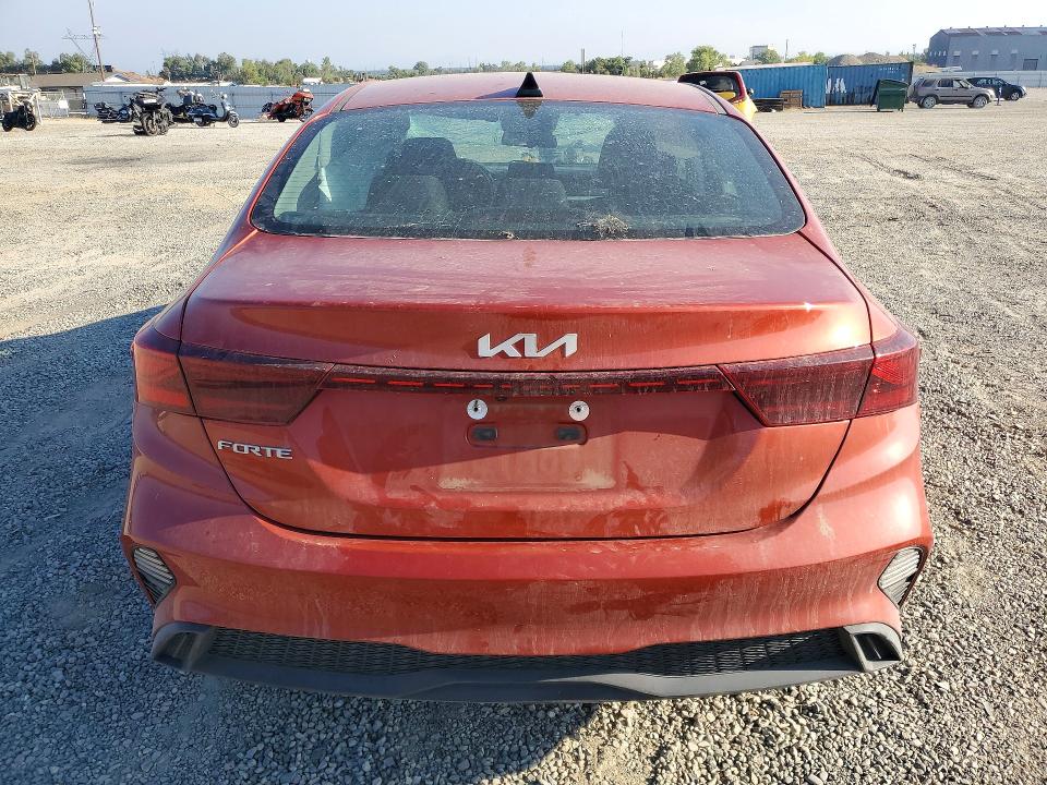 63696106 :رقم المزاد ، 3KPF24AD5PE597936 vin ، 2023 Kia Forte مزاد بيع