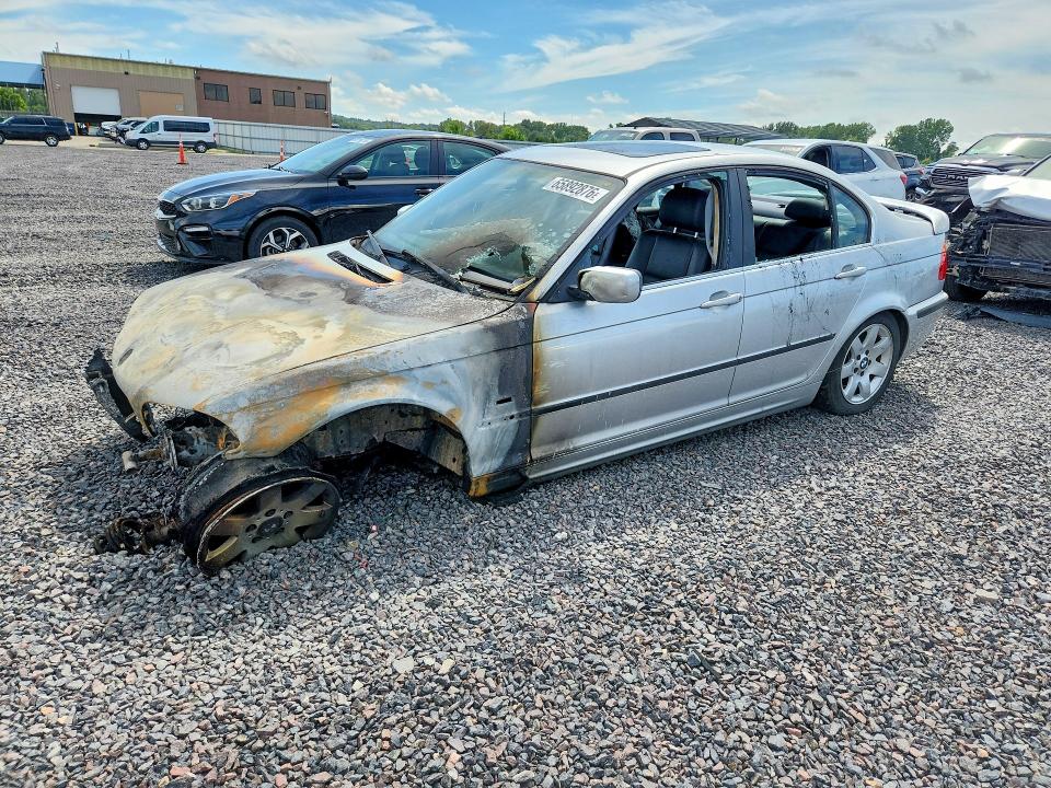 Продаж на аукціоні авто 2001 Bmw 325, vin: WBAAV33431FV04656, номер лоту: 65892876