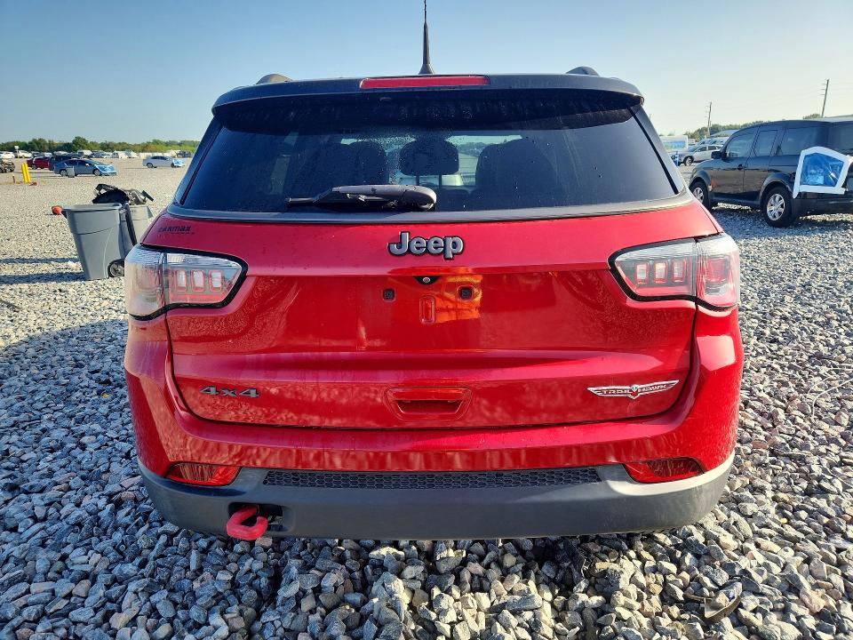 Продажа на аукционе авто 2018 Jeep Compass, vin: 3C4NJDDB4JT417504, номер лота: 65261606