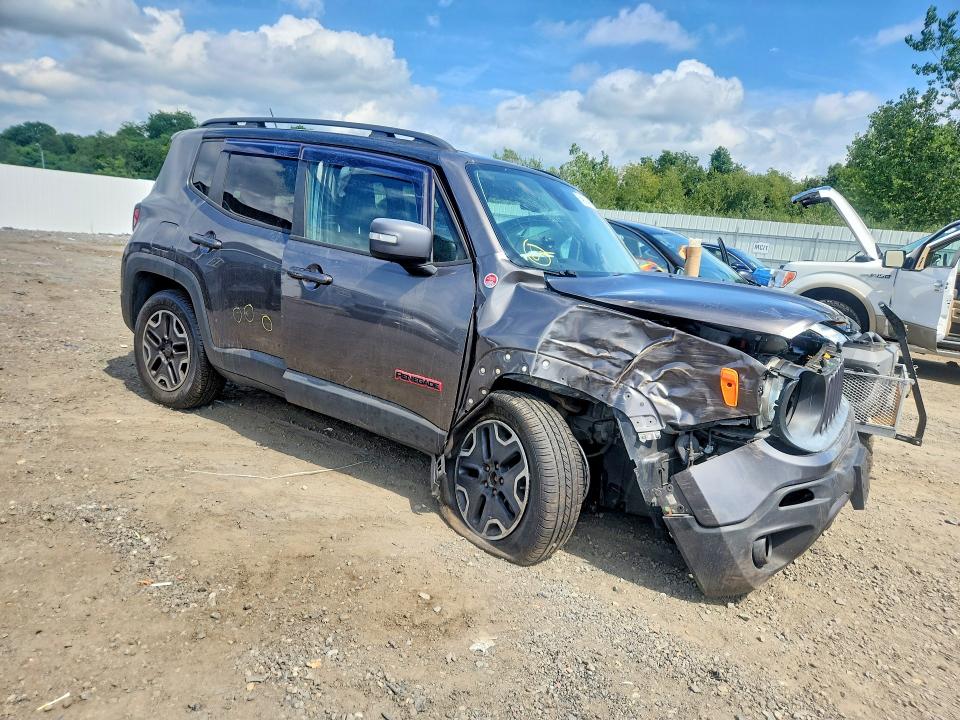2016 Jeep Renegade მანქანა იყიდება აუქციონზე, vin: ZACCJBCT3GPE09562, აუქციონის ნომერი: 64802446