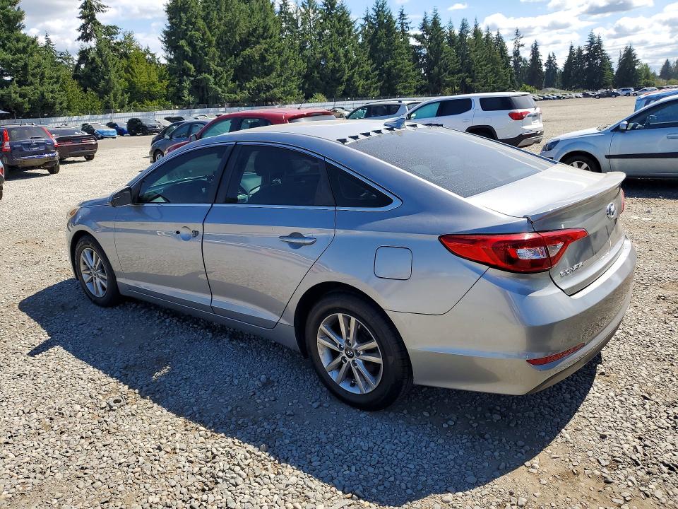 2015 Hyundai Sonata მანქანა იყიდება აუქციონზე, vin: 5NPE24AFXFH004515, აუქციონის ნომერი: 64283696