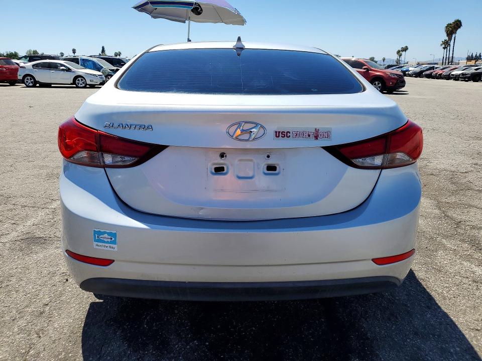 2015 Hyundai Elantra მანქანა იყიდება აუქციონზე, vin: 5NPDH4AE2FH642615, აუქციონის ნომერი: 63891036