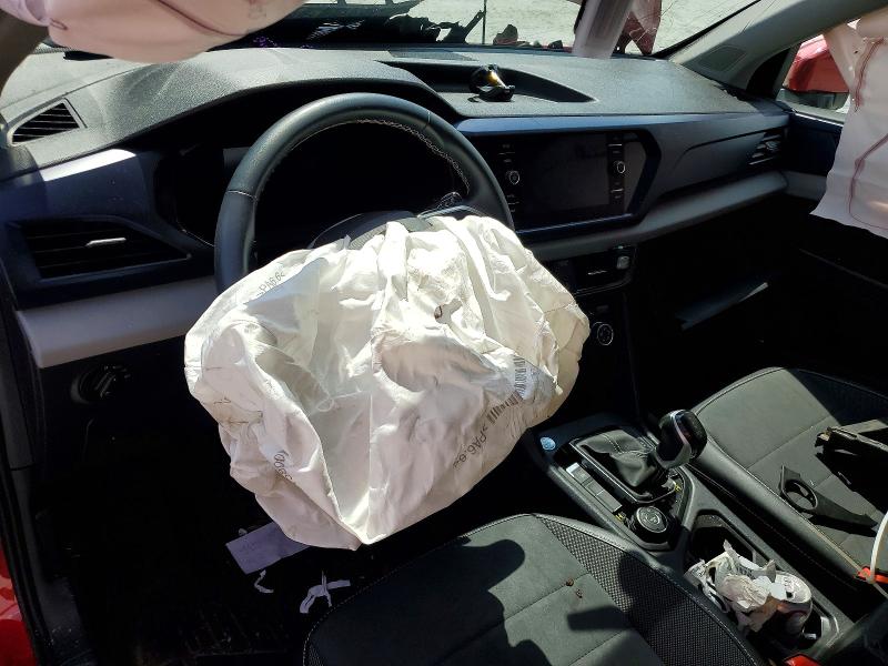 64757206 :رقم المزاد ، 3VVLX7B20NM049477 vin ، 2022 Volkswagen Taos مزاد بيع