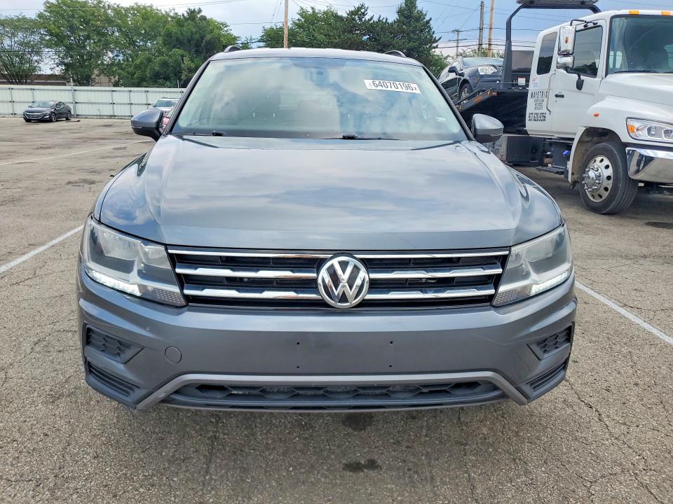 2018 Volkswagen Tiguan მანქანა იყიდება აუქციონზე, vin: 3VV0B7AX6JM055020, აუქციონის ნომერი: 64070196