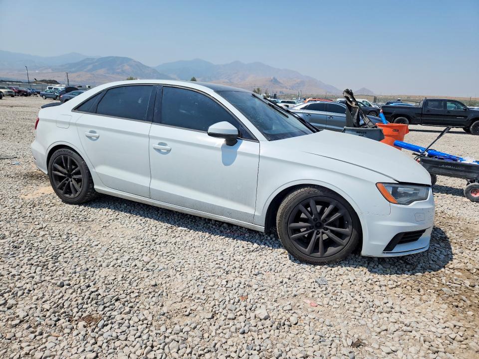 68781636 :رقم المزاد ، WAUAJGFF5F1075993 vin ، 2015 Audi A3 مزاد بيع