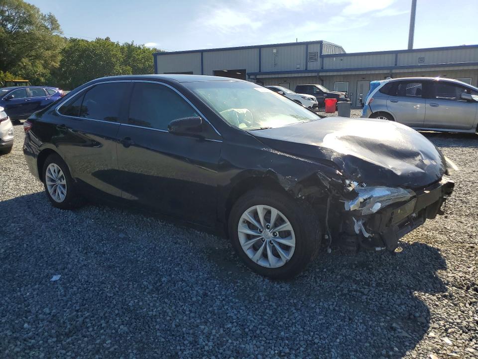 2015 Toyota Camry მანქანა იყიდება აუქციონზე, vin: 4T4BF1FK2FR444991, აუქციონის ნომერი: 63926486