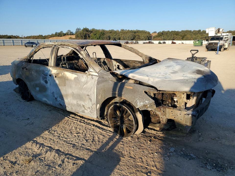 64852756 :رقم المزاد ، 4T1BF1FKXHU744873 vin ، 2017 Toyota Camry مزاد بيع