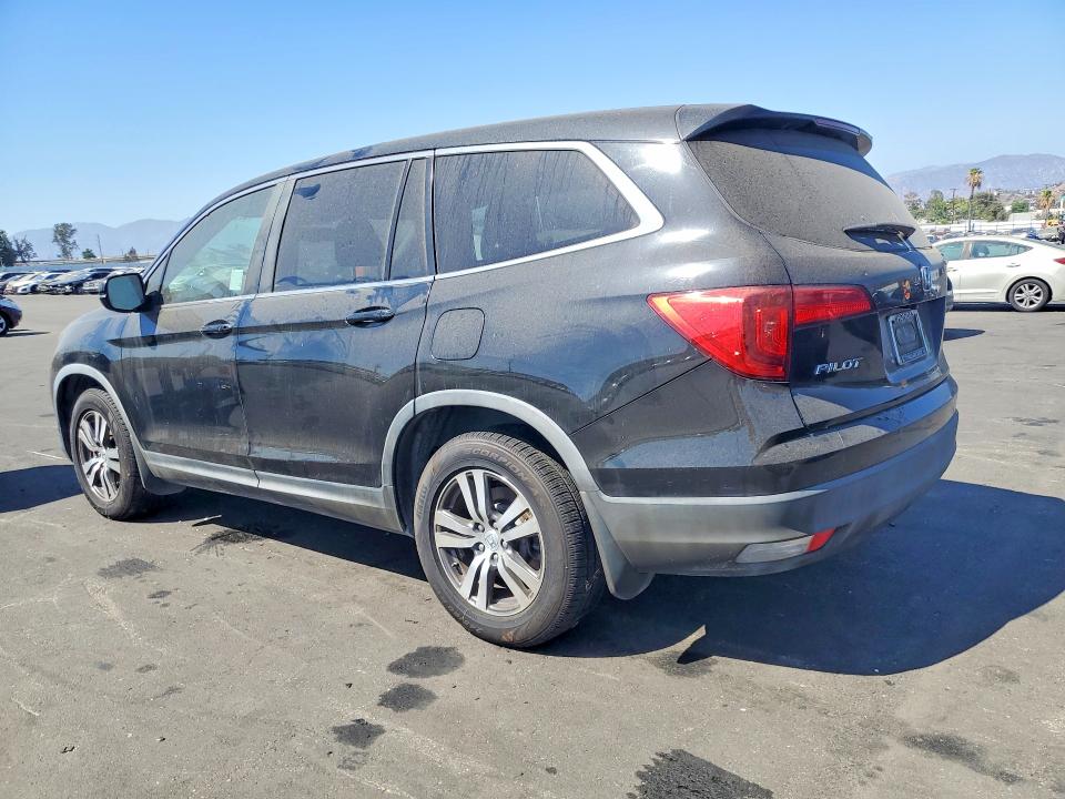 63926166 :رقم المزاد ، 5FNYF5H59HB020890 vin ، 2017 Honda Pilot مزاد بيع