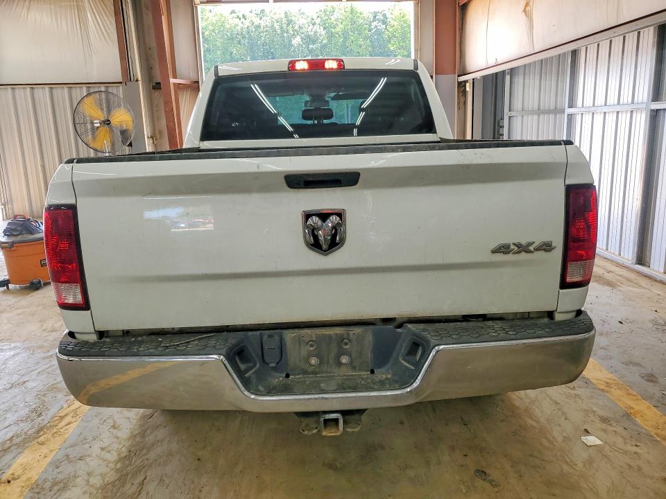 64635896 :رقم المزاد ، 3C6RR7KG5PG662105 vin ، 2023 Ram 1500 Classic مزاد بيع