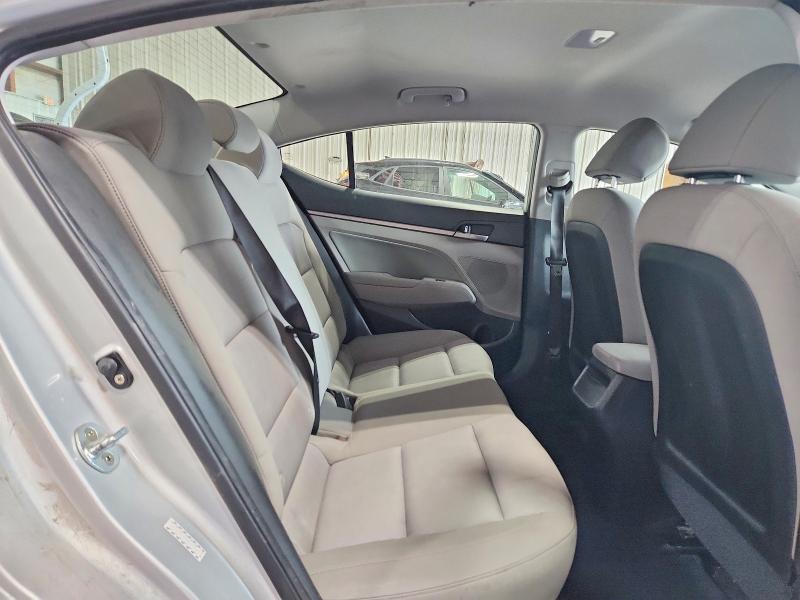 2017 Hyundai Elantra მანქანა იყიდება აუქციონზე, vin: KMHD84LF0HU243423, აუქციონის ნომერი: 64958416