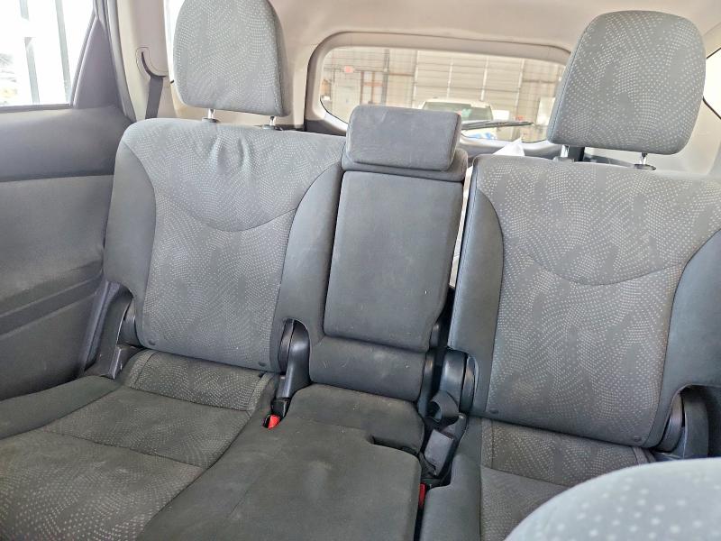 63876386 :رقم المزاد ، JTDZN3EU8D3211294 vin ، 2013 Toyota Prius V مزاد بيع
