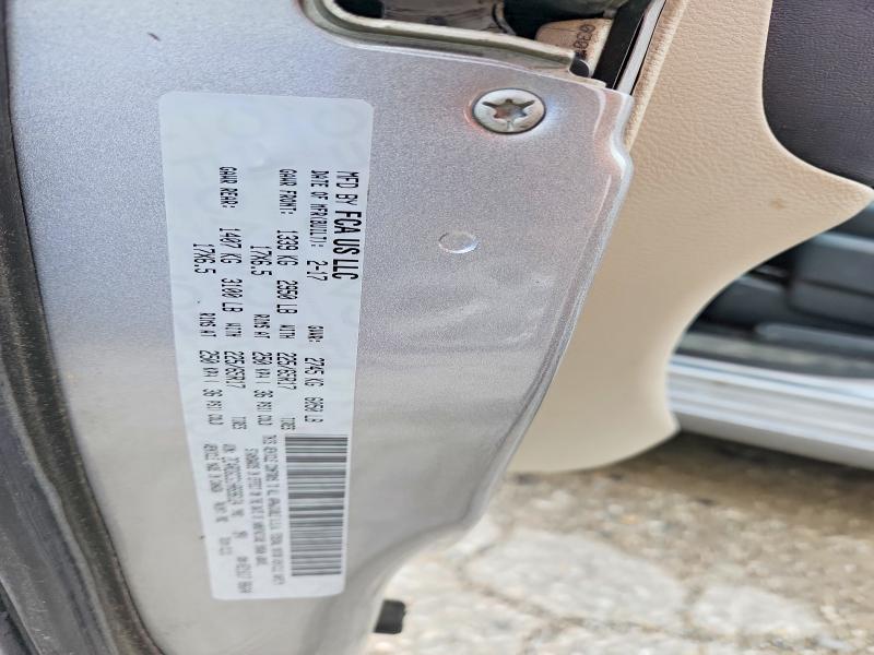 63403356 :رقم المزاد ، 2C4RDGCG1HR696124 vin ، 2017 Dodge Grand Caravan مزاد بيع