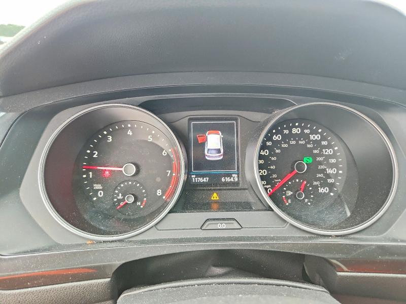 Продаж на аукціоні авто 2018 Volkswagen Tiguan, vin: 3VV0B7AX6JM105611, номер лоту: 63810936