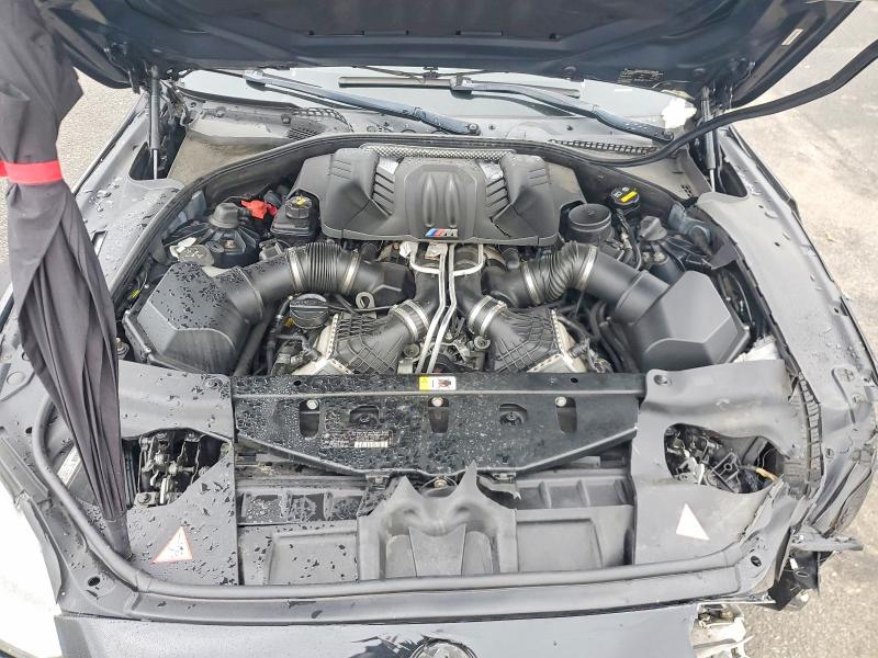 65862156 :رقم المزاد ، WBSLX9C5XFD160689 vin ، 2015 Bmw M6 مزاد بيع