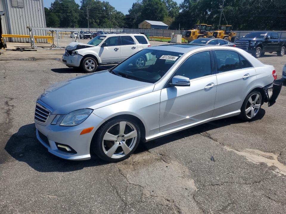 65125586 :رقم المزاد ، WDDHF5GBXBA387763 vin ، 2011 Mercedes-benz E مزاد بيع