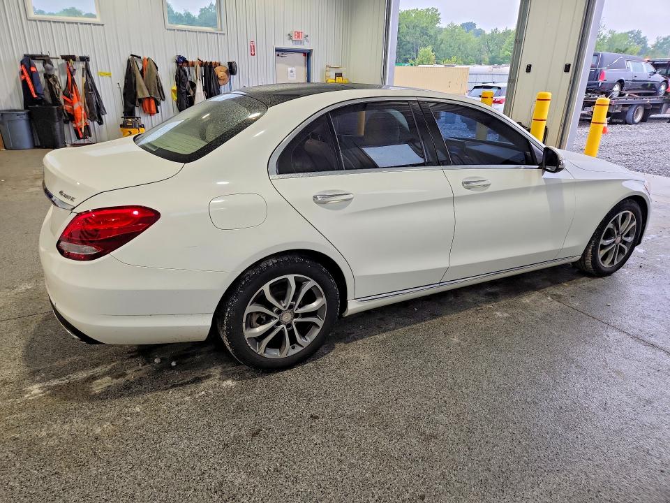 65228476 :رقم المزاد ، 55SWF4KB1GU154676 vin ، 2016 Mercedes-benz C مزاد بيع