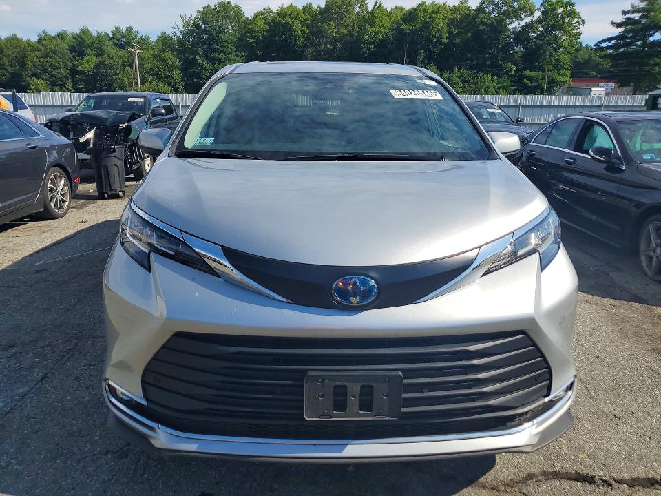 Продажа на аукционе авто 2023 Toyota Sienna, vin: 5TDYSKFC1PS100142, номер лота: 64026546