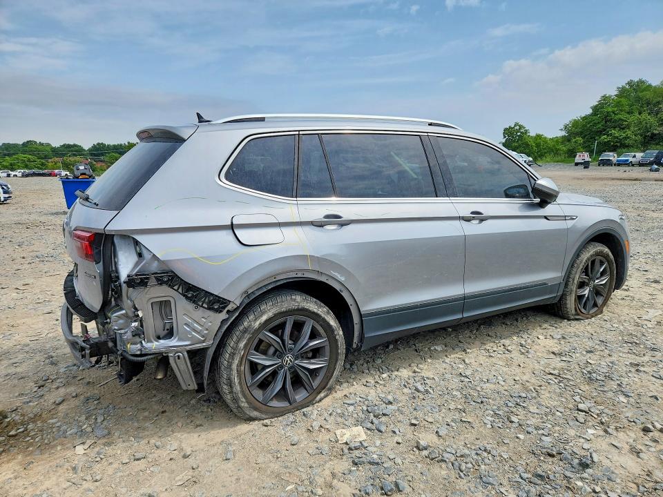66015896 :رقم المزاد ، 3VVMB7AX9PM076924 vin ، 2023 Volkswagen Tiguan مزاد بيع