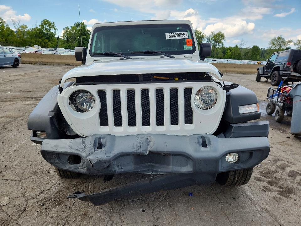 66829856 :رقم المزاد ، 1C4HJXDG7JW296701 vin ، 2018 Jeep Wrangler Unlimited مزاد بيع