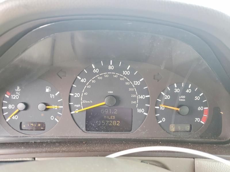 65666546 :رقم المزاد ، WDBJF65J01B340485 vin ، 2001 Mercedes-benz E مزاد بيع