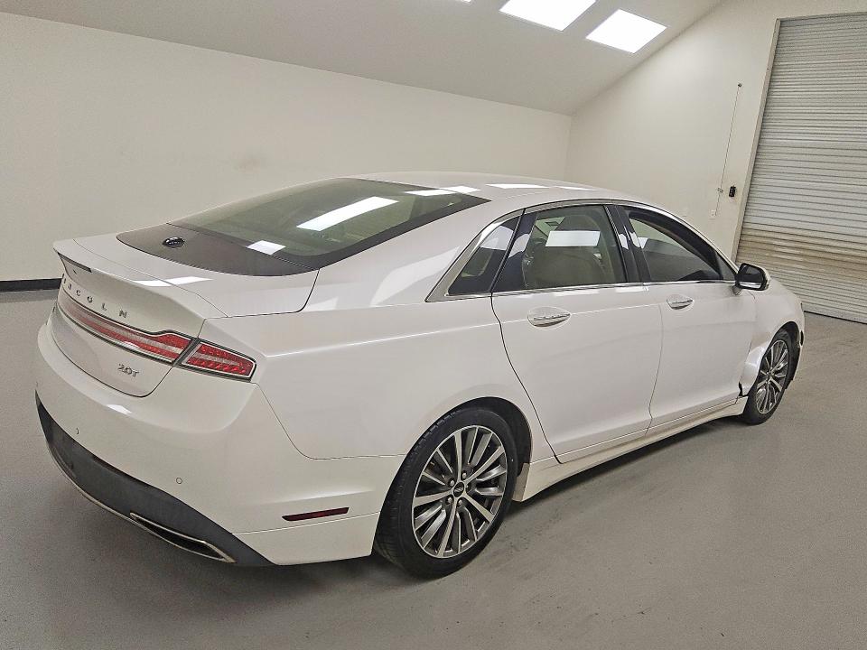 2020 Lincoln Mkz მანქანა იყიდება აუქციონზე, vin: 3LN6L5A93LR619395, აუქციონის ნომერი: 65670136