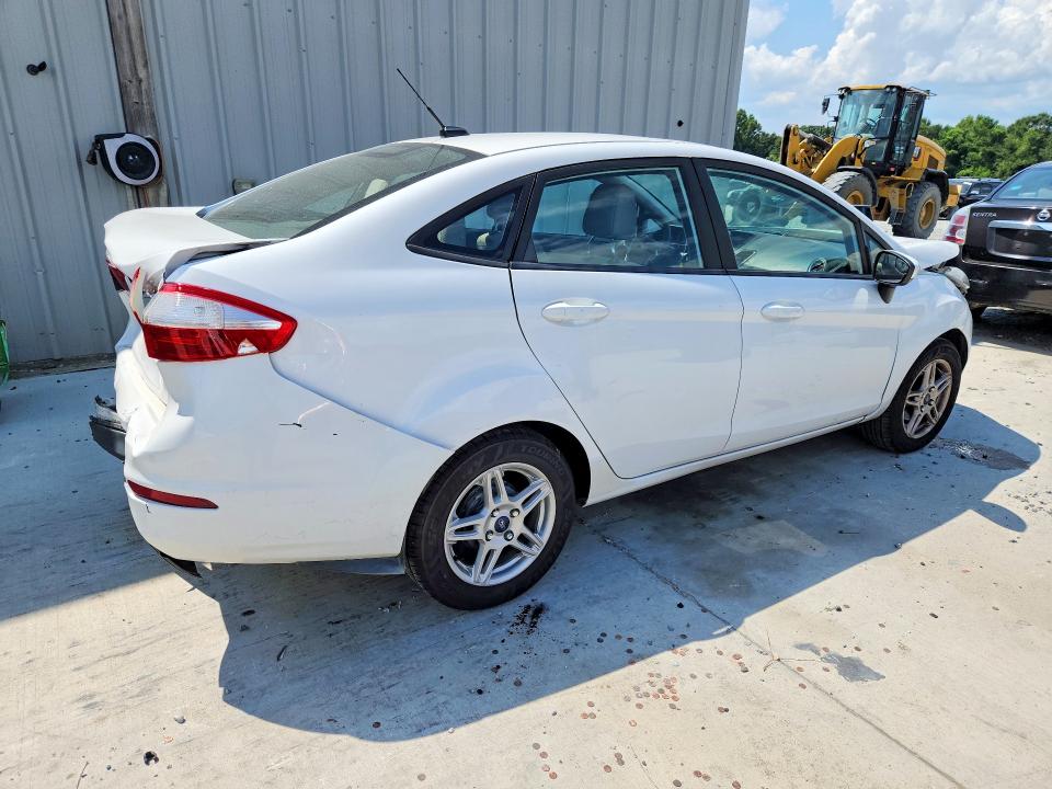 63443606 :رقم المزاد ، 3FADP4BJ5KM160763 vin ، 2019 Ford Fiesta مزاد بيع